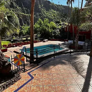 https://casa-de-campo-con-piscina.in-canary-islands.com